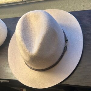 House of Harlow 1960 Cream Felt Hat